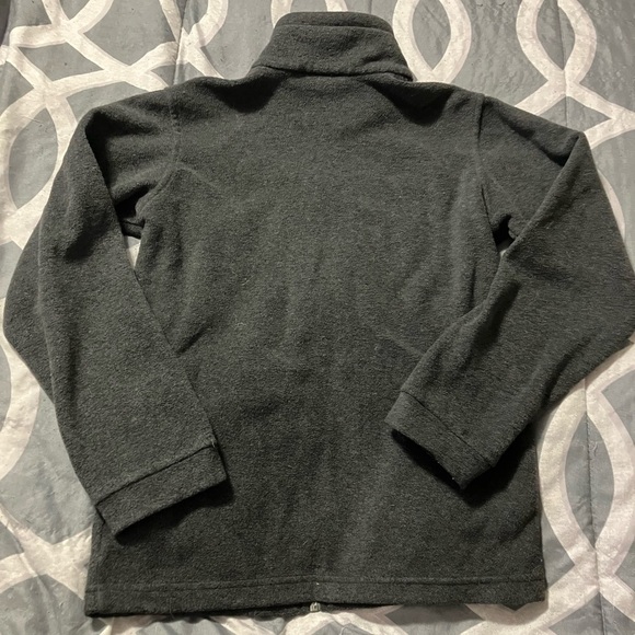 Cozy Black Zip-Up Jacket - Picture 6 of 6